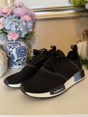 NWOT adidas NMD R1 Women’s athletic shoes — Black/White
